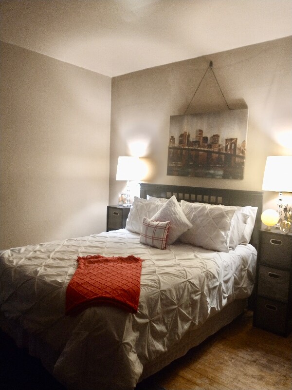 Primary Photo - 2519 N Bartlett Ave