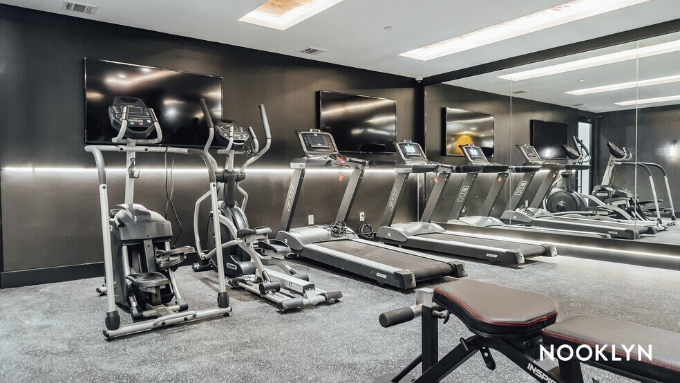 Building Photo - 1270 New York Ave