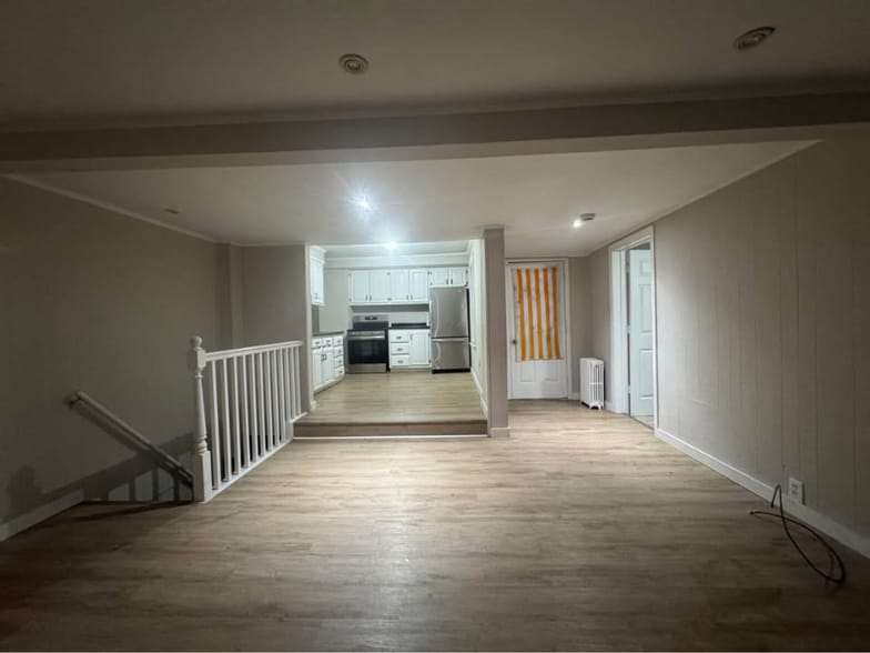 Building Photo - 26 7th St