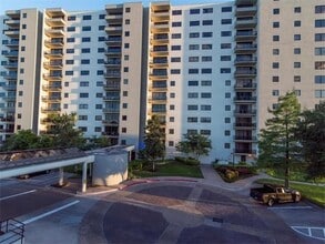 Building Photo - 40 N Interstate Hwy 35