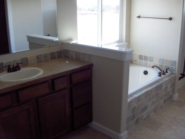 Building Photo - Super Meridian Location!!! Many upgrades, ...