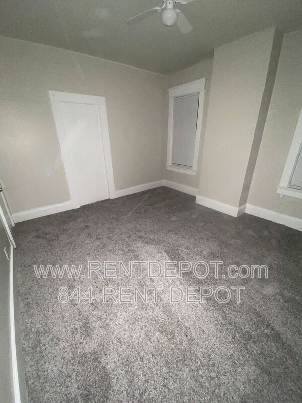 Building Photo - 816-818 W. Iowa St.