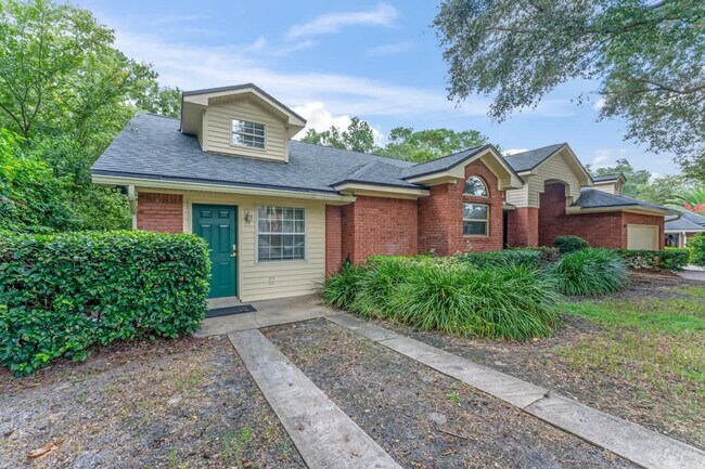 Building Photo - 15652 Coastal Ln
