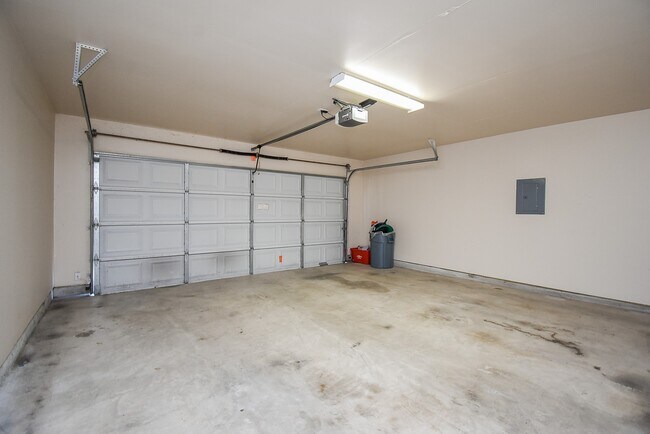 Building Photo - 20802 Oak Rain Ct