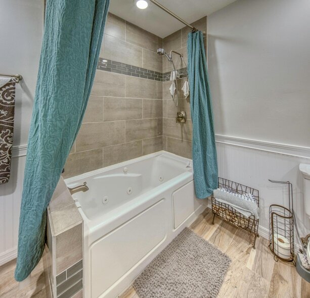 Building Photo - 216 S Ocean Blvd