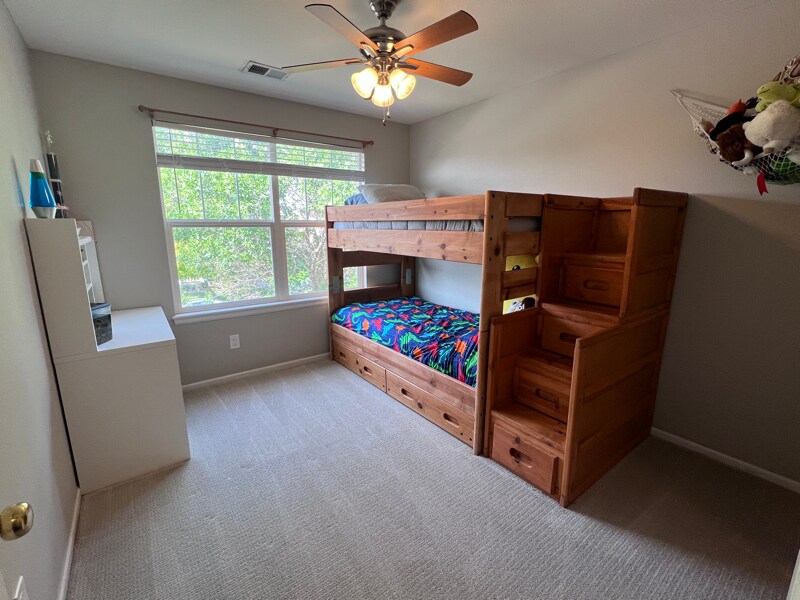 Building Photo - 15982 Longford Dr