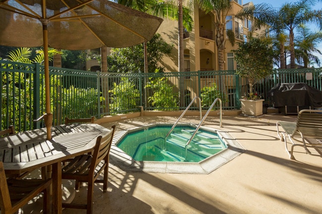 Building Photo - 2400 Fifth Ave