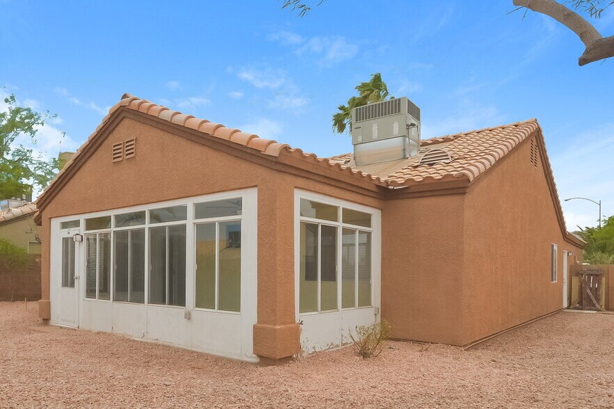 Building Photo - 406 Aloha Dr