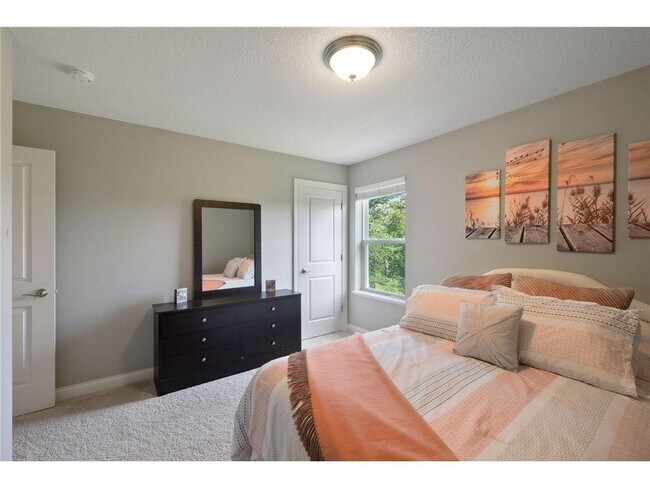 Building Photo - 5596 Orchard Cove