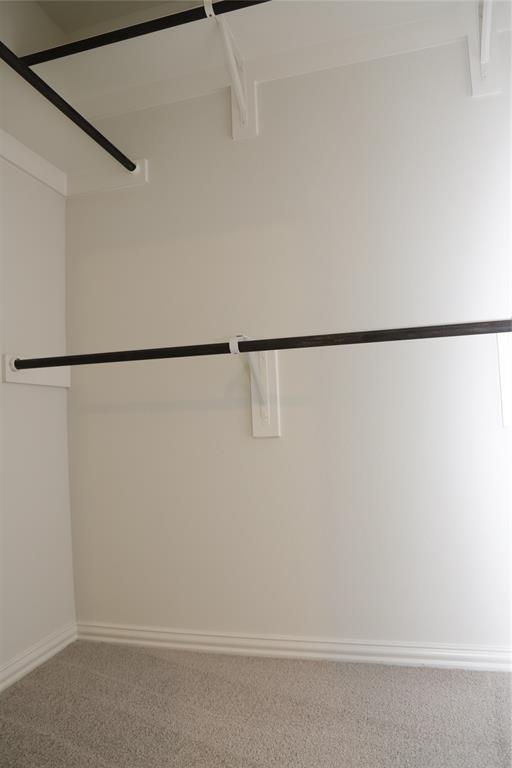 Building Photo - 27943 Western Crk Ct