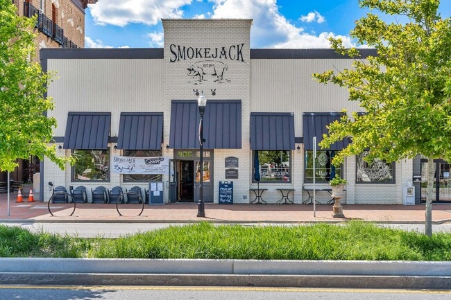 Building Photo - East Of Main - Downtown Alpharetta
