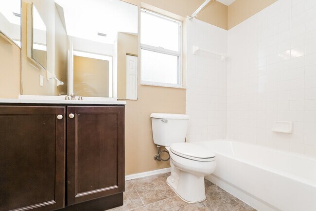 Building Photo - 6311 7th St Ct E