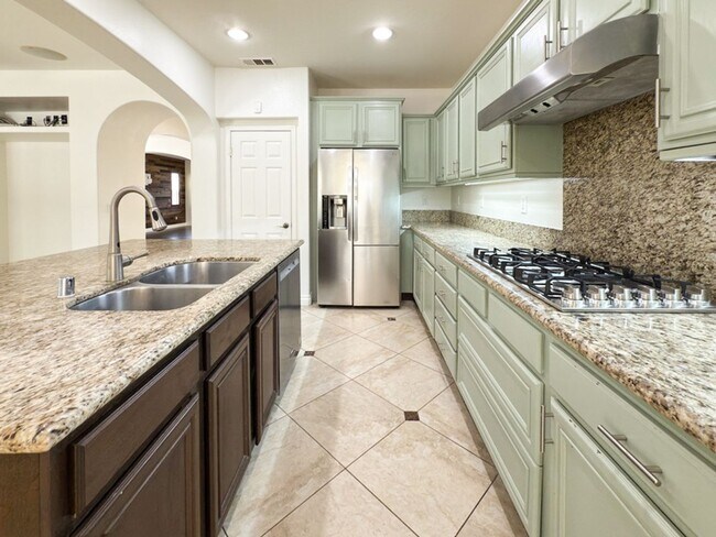 Building Photo - ~Temecula's Wolf Creek Community~ Beautifu...