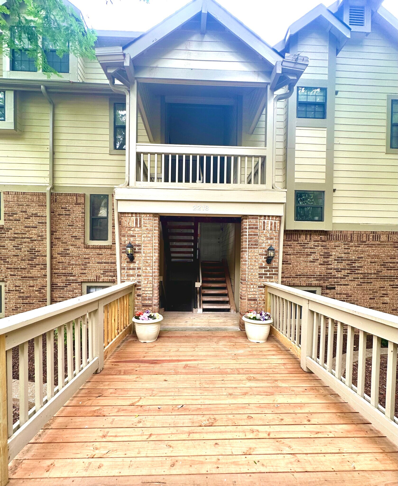Building Photo - 2218 Canyonlands Dr