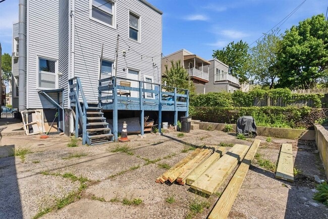 Building Photo - 199 Ege Ave