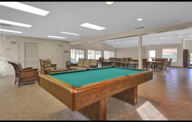 Building Photo - 5072 Alencia Ct