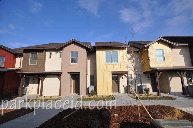 Building Photo - 1576 W Deer Crest St