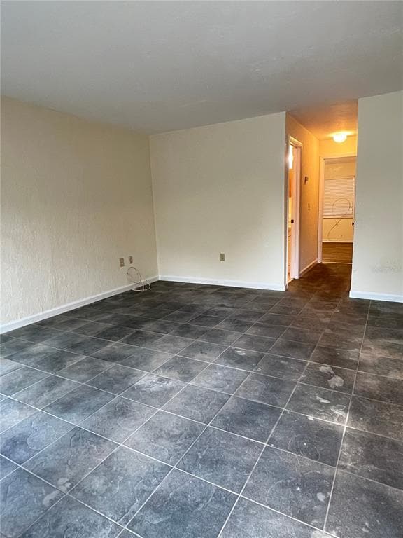 Building Photo - 2626 SW 31st Pl