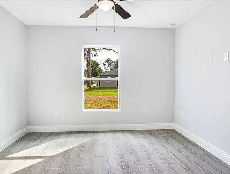 Building Photo - 2509 34th St W