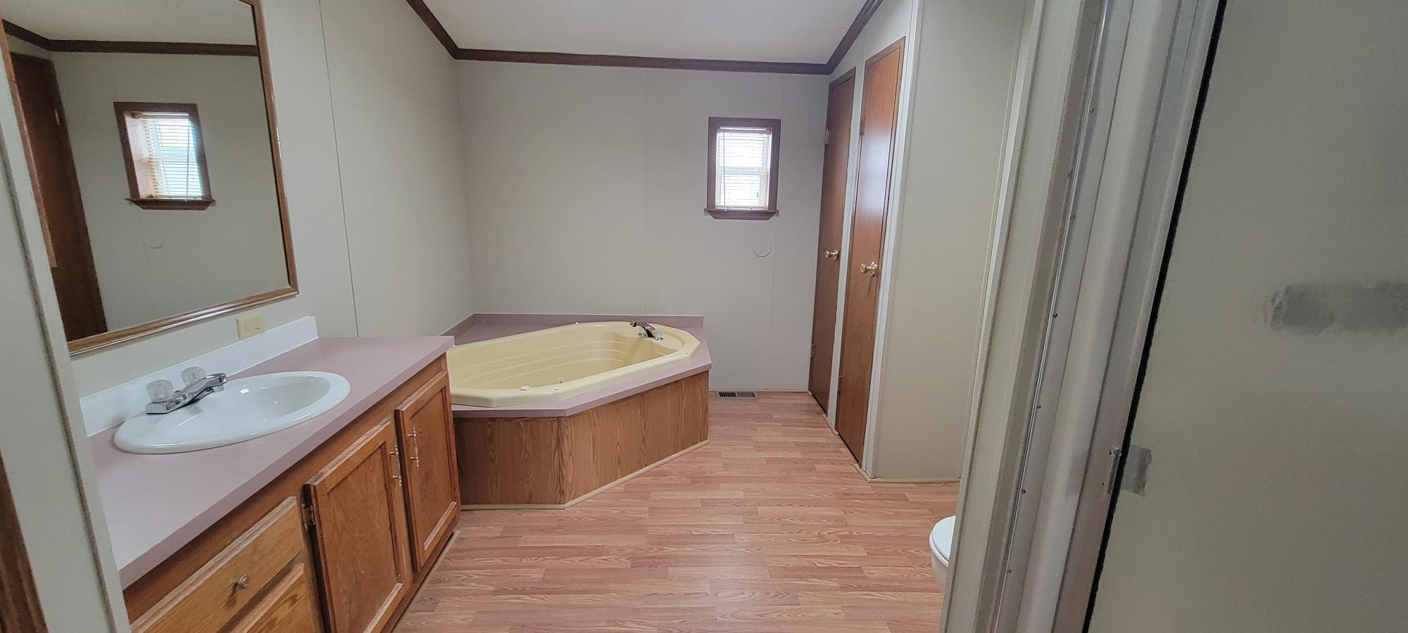 Building Photo - 9890 Eastwinds Dr