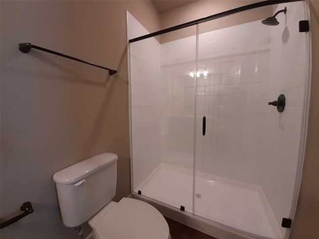 Building Photo - 9815 Grosbeak Ln