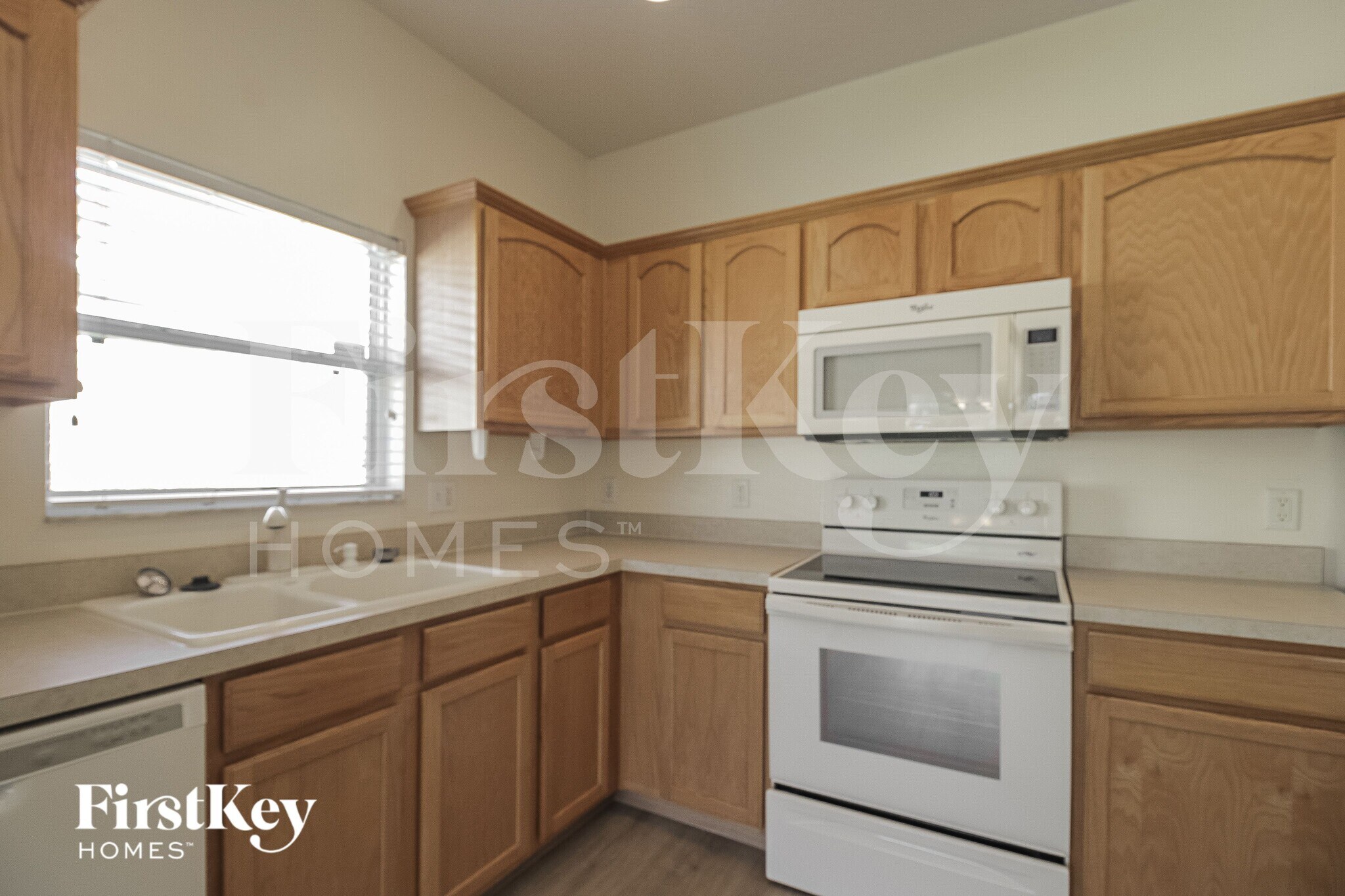 Building Photo - 12353 Accipiter Dr