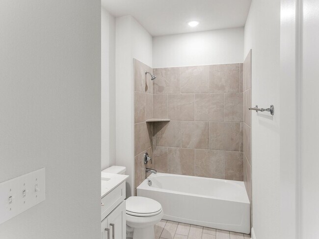 Building Photo - 427 Magellan Rd