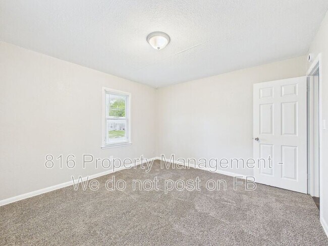 Building Photo - 7426 Indiana Ave