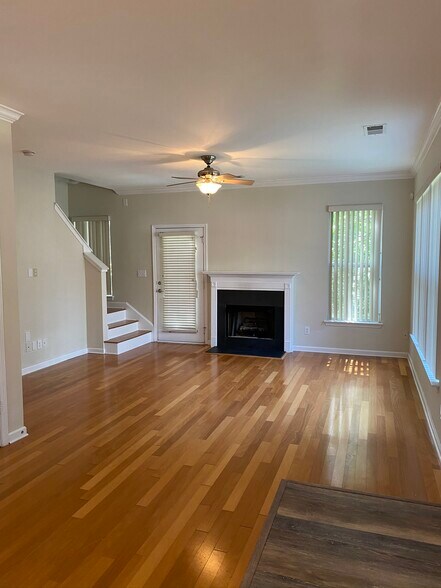 Building Photo - 15224 Coventry Ct Ln