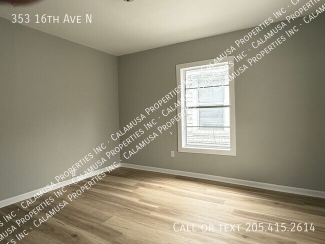 Building Photo - 353 16th Ave N