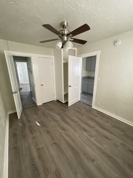 Bedroom - 5031 Bakman Ave