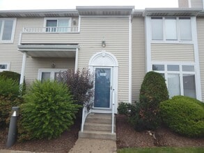 Building Photo - 3304 Hemmingway Dr