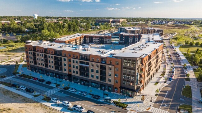 Building Photo - 10250 Gateway Pl