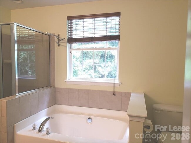 Building Photo - 3226 Park South Station Blvd