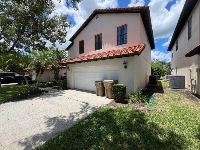 Building Photo - Beautiful Mediterranean Pool Home Availabl...