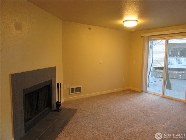 Building Photo - 1Bd/1Ba Issaquah Condo