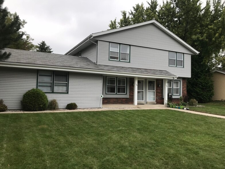 Building Photo - 128 W Niesen Dr