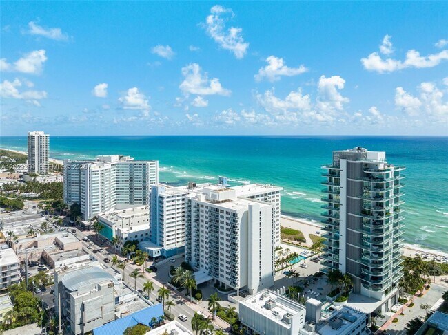 Building Photo - 6917 Collins Ave