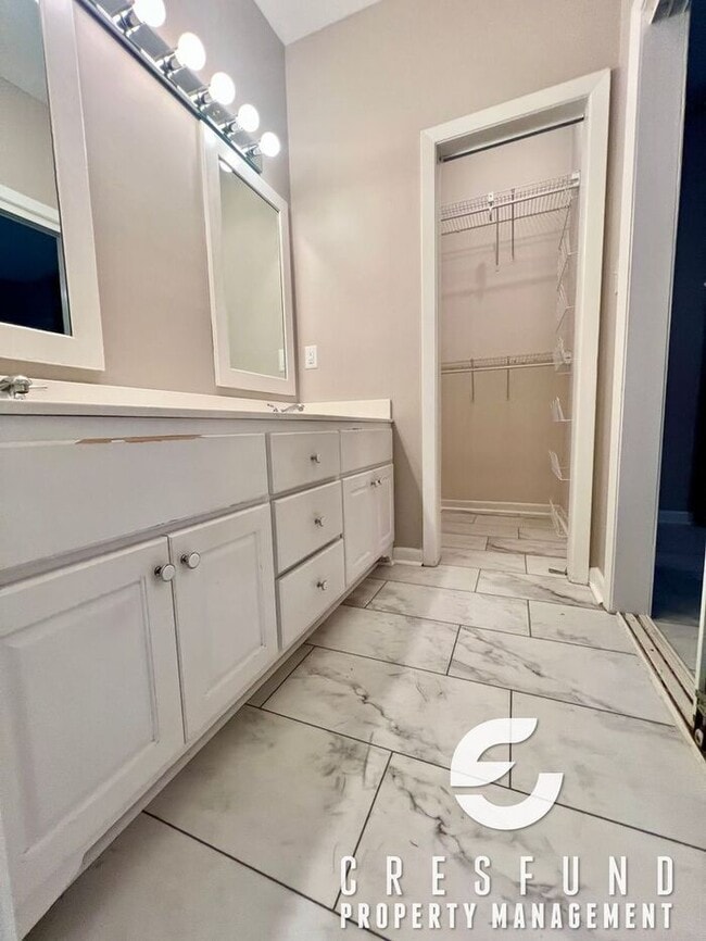 Building Photo - ? Modern 3 Bedroom / 2 Bath Home – A Cook’s Dream Kitchen & Perfect Outdoor Oasis! ?