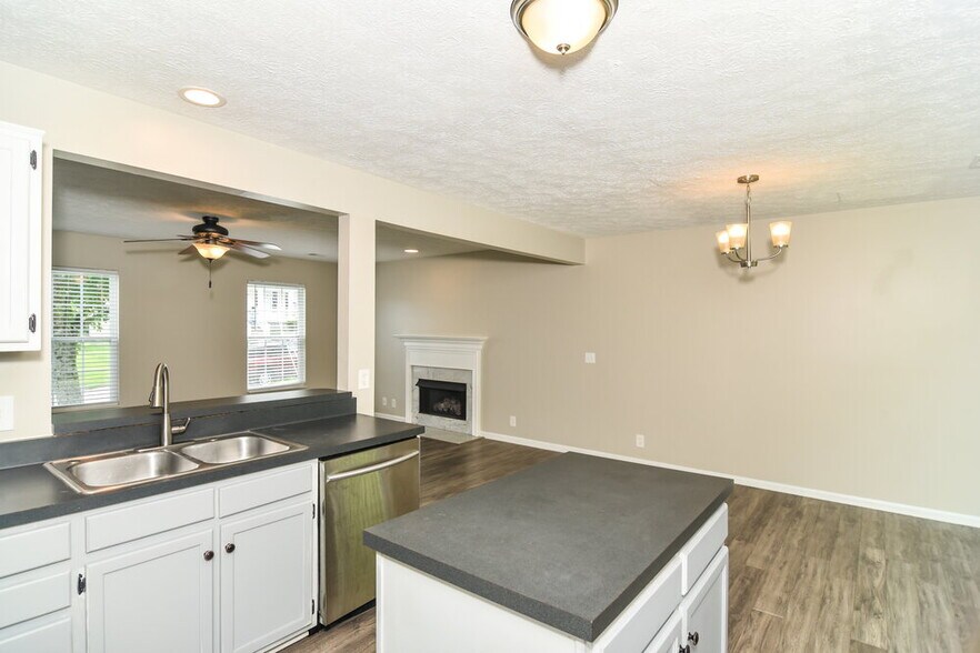 Building Photo - 3425 Cainbrook Crossing