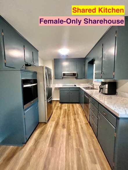 Building Photo - 00 Meadowlane Neighborhood