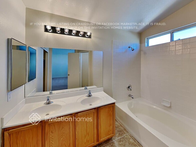 Building Photo - 5324 Clover Blossom Ct
