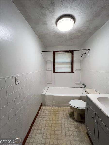 Building Photo - 3743 Jiles Rd