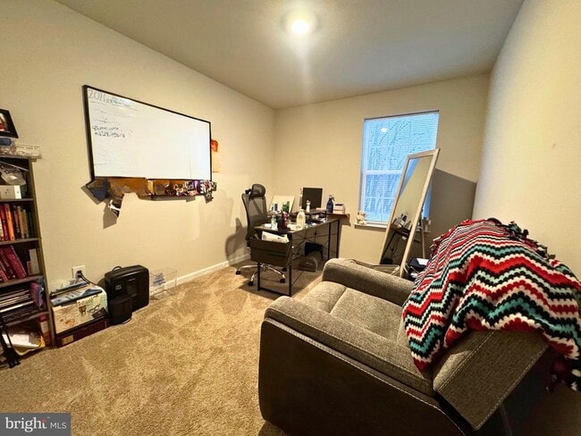 Building Photo - 33 Alexander Wy