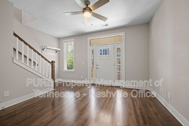 Building Photo - 215 Porter Village Cir
