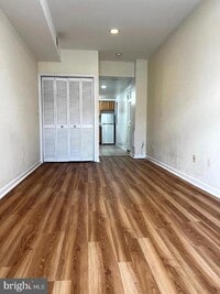 Building Photo - 1637 Fleet St