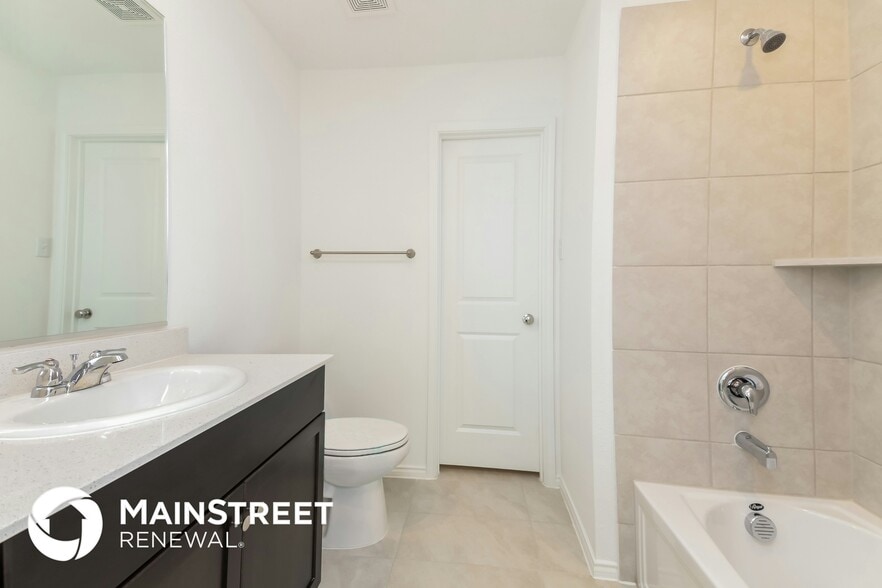 Building Photo - 5821 Rockrose Ln