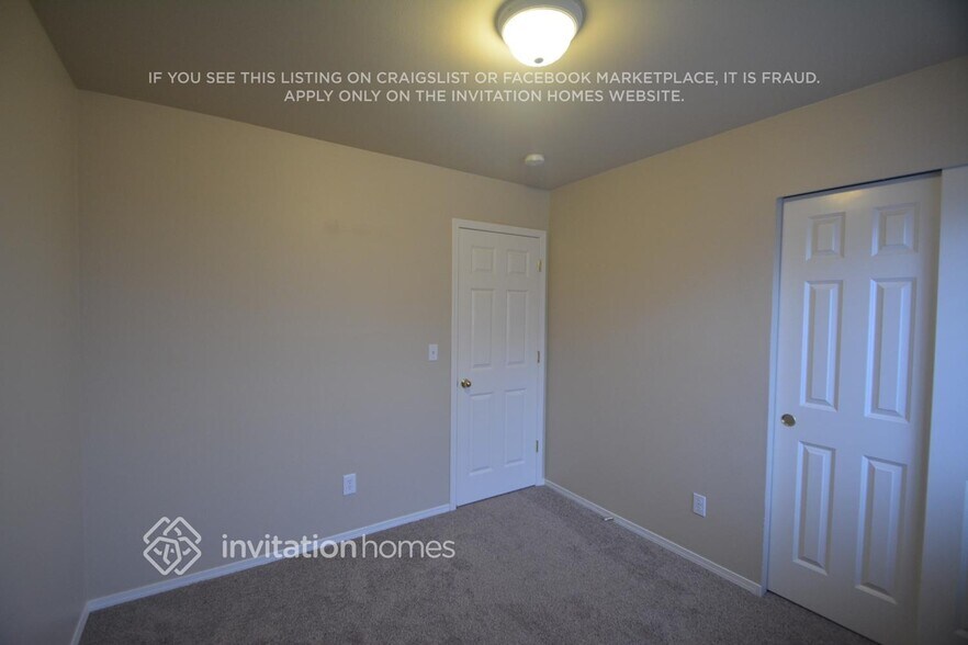 Building Photo - 5806 79th Ave NE