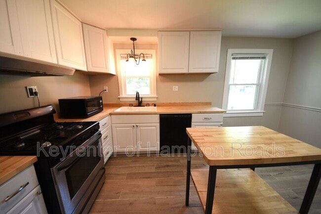 Building Photo - 500 Beechwood Ave