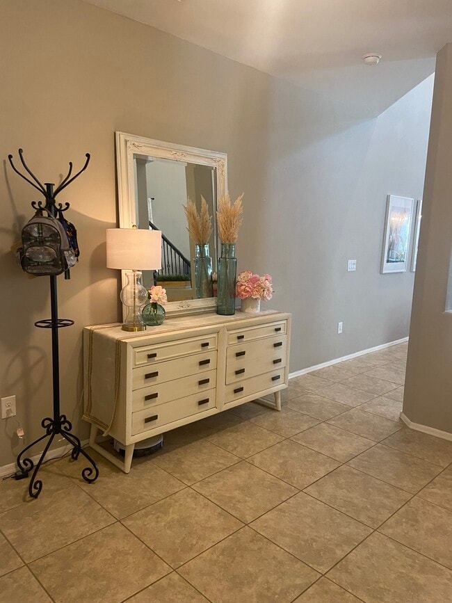 Building Photo - 9095 Blue Saguaro St